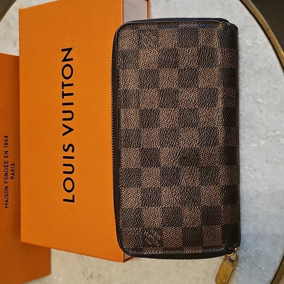 💯AUTHENTIC💯 LOUIS VUITTON DAMIER Ebene Zippy Organizer Wallet - Picture 3 of 10